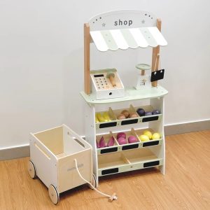 Set de joacă din lemn pentru copii – stand de fructe, casă de marcat, cântar și cărucior de cumpărături